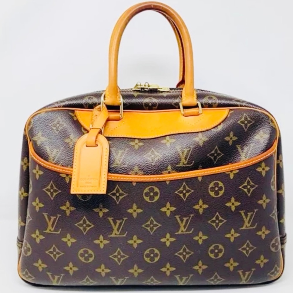 Authentic Louis Vuitton Monogram Deauville